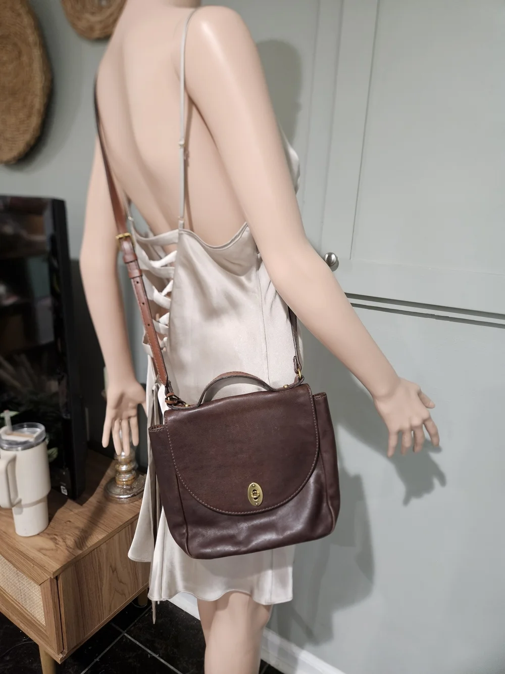 Vintage Fossil Turn Lock Brown Leather Crossbody Satchel Bag—Excellent Condition - Picture 14 of 16